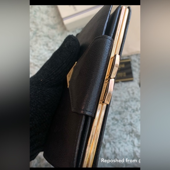 YSL Kisslock Wallet - Picture 6 of 12